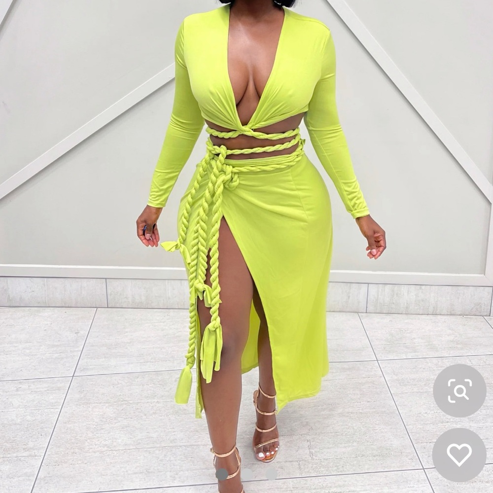 Medium wrap skirt set with lots of stretch